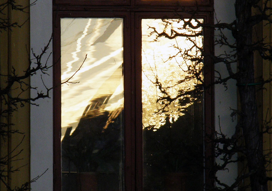 Sunrise in the window