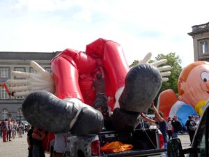 Inflating the balloon characters 2