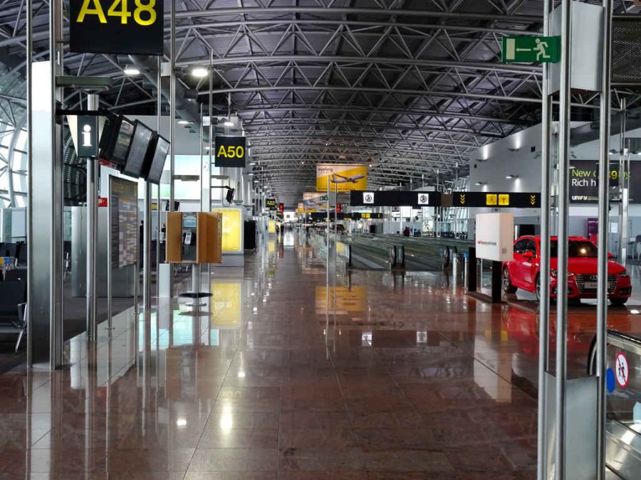 Brussels airport arrivals-departure gates