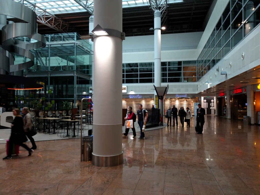 Brussels airport - the atrium