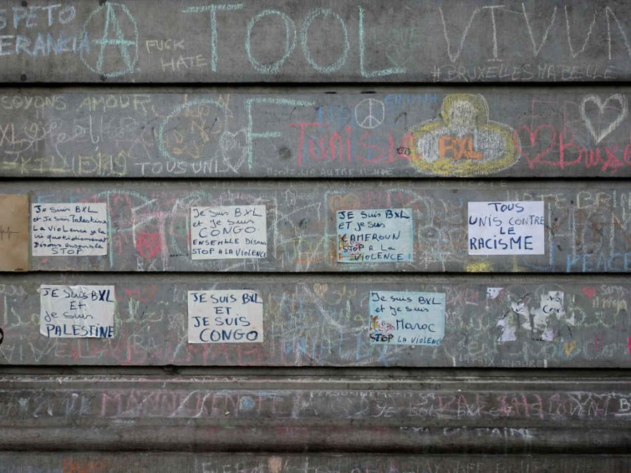 Messages at the Bourse