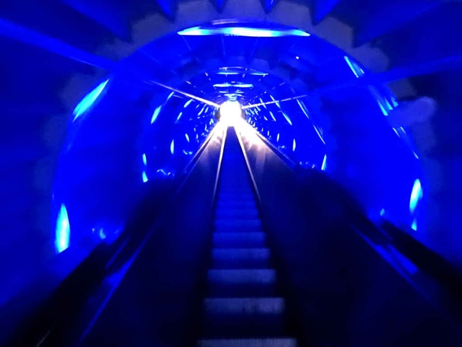 Time travel blue: Atomium interior escalators