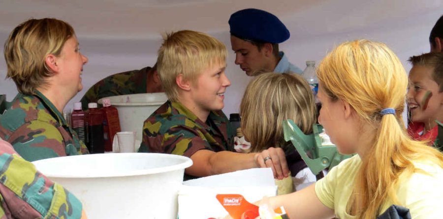 National holiday - Face painting with the military