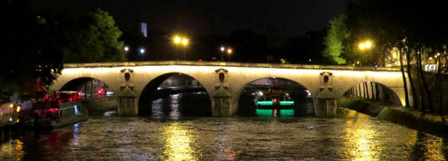 Paris: Pont Marie from Pont Louise-Phillipe at night