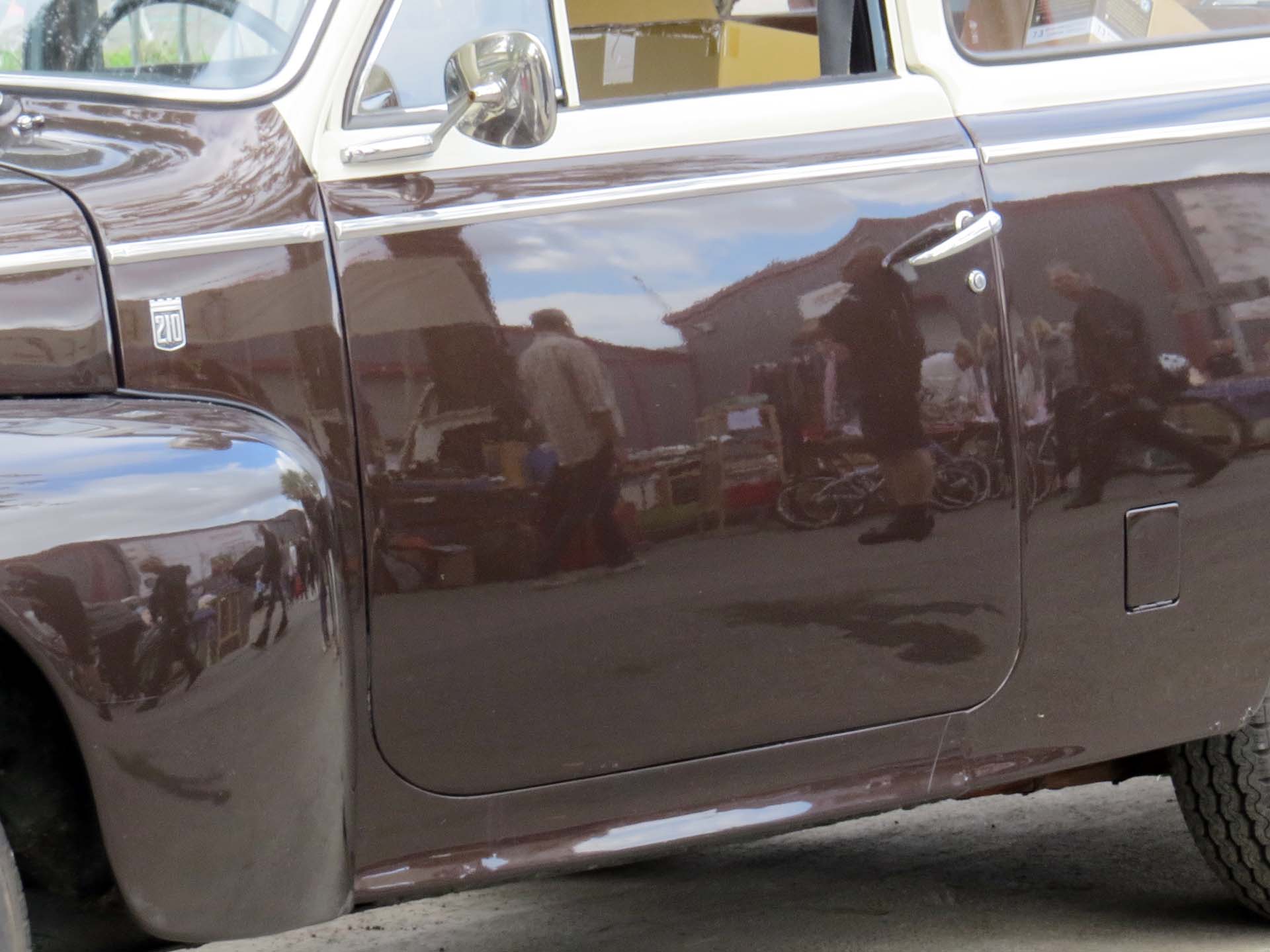 Ringö - old car reflections