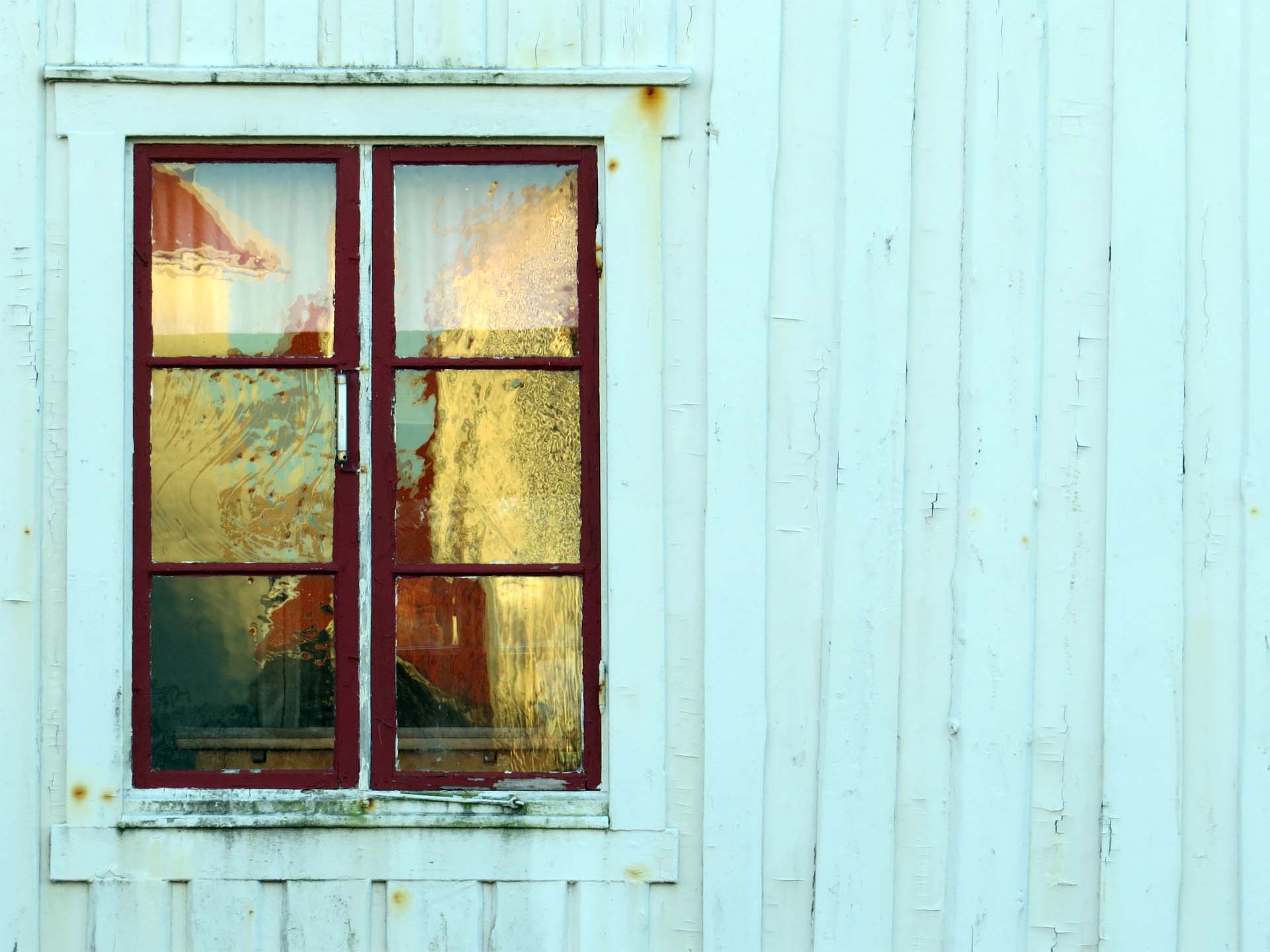 Wrong Island: Vrångö - old glass window reflections 2
