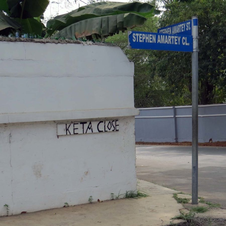 Taxi with the flow in Accra: Alternate street names