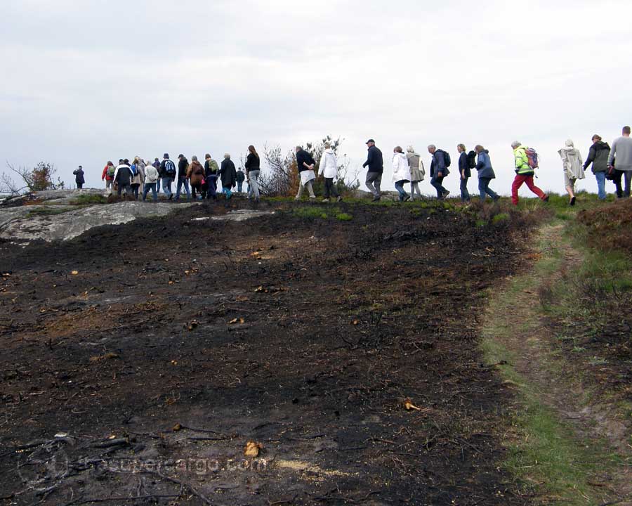 Spring back: Walking the burned land - Rörö May 2012