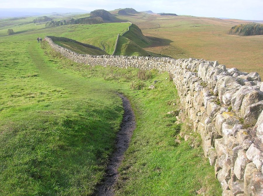 Shanks's Pony: Hadrian's Wall quisnovus from Gloucester, England, CC BY 2.0  via Wikimedia Commons