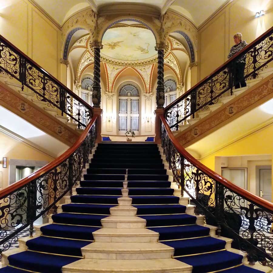 Hotel Knaust staircase 1
