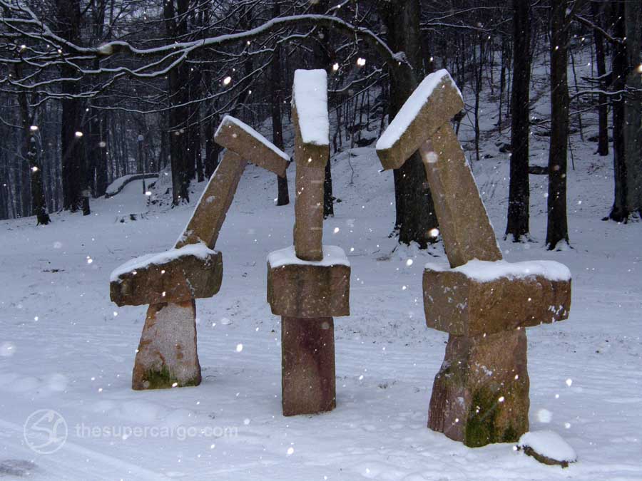 Ice and snow: Three Graces in falling snow